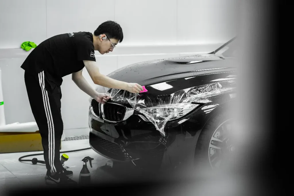 пленка защитная самоклеющаяся для автомобиля